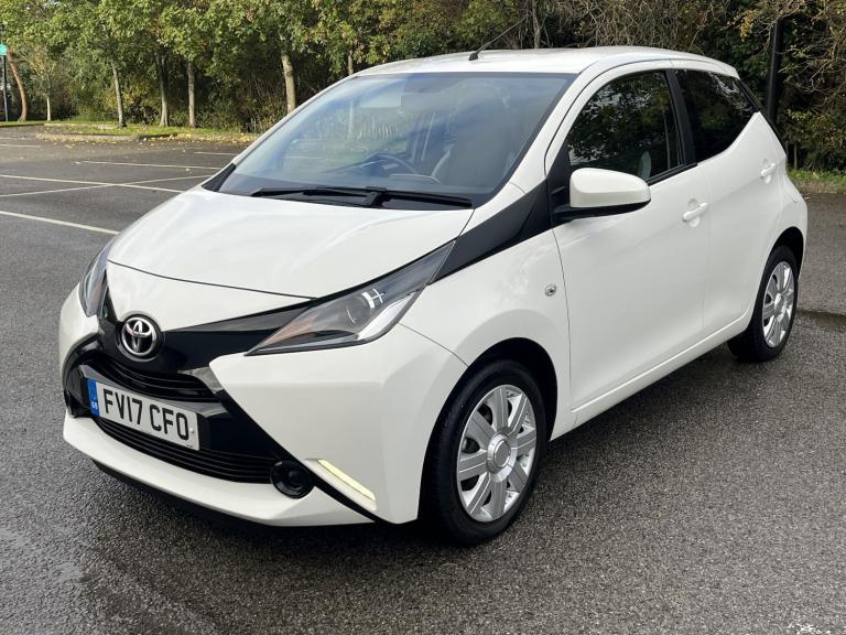 TOYOTA AYGO 1.0 VVT-i x-play 2017