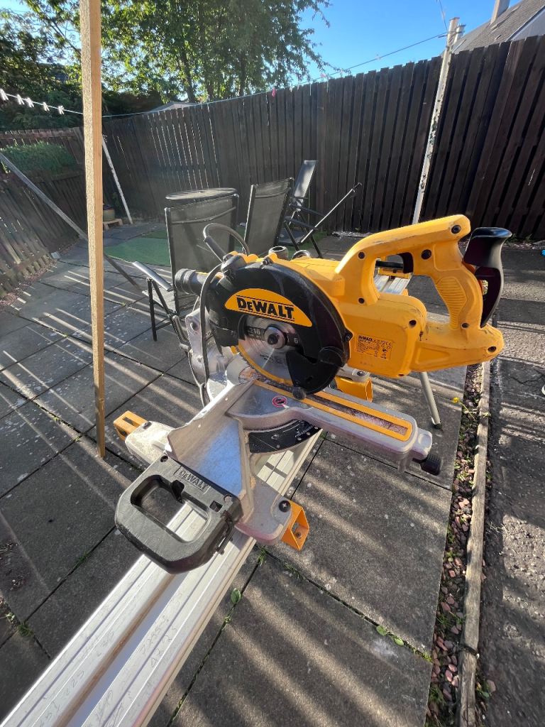 Dewalt mitre saw&stand 