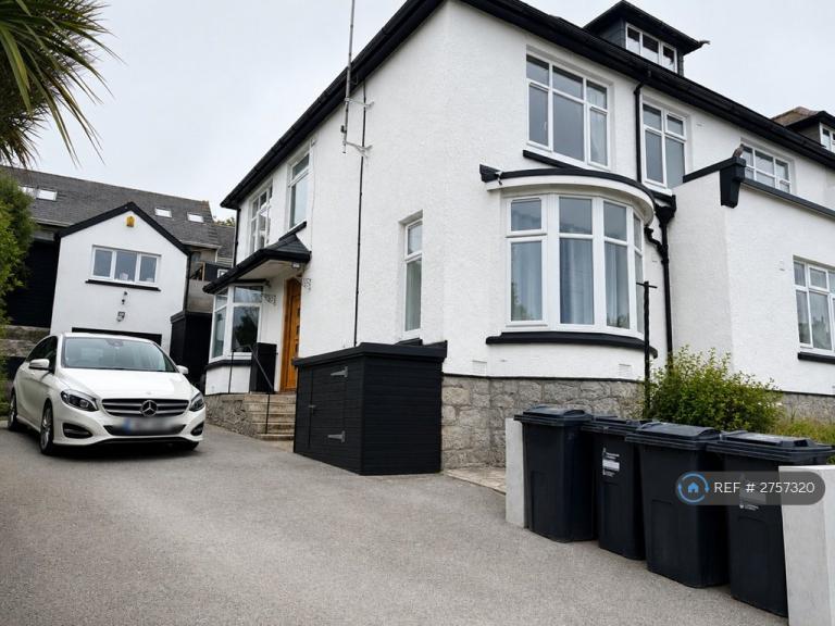 1 bedroom in Trevethan Road, Falmouth, TR11 (#2757320)