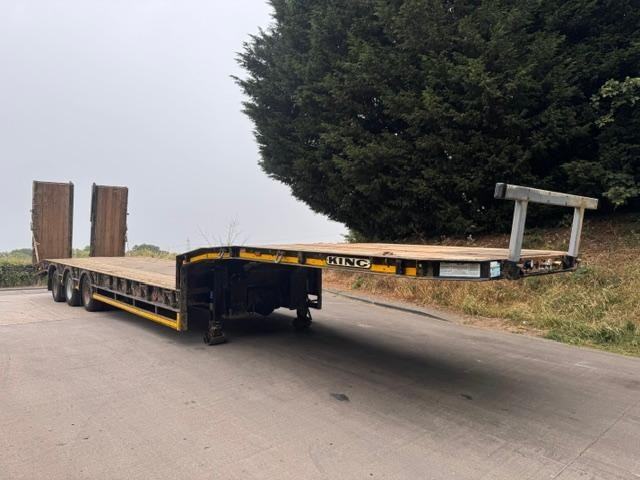 2018 KING GTS 51/3 tri axle beavertail low loader trailer outriggers