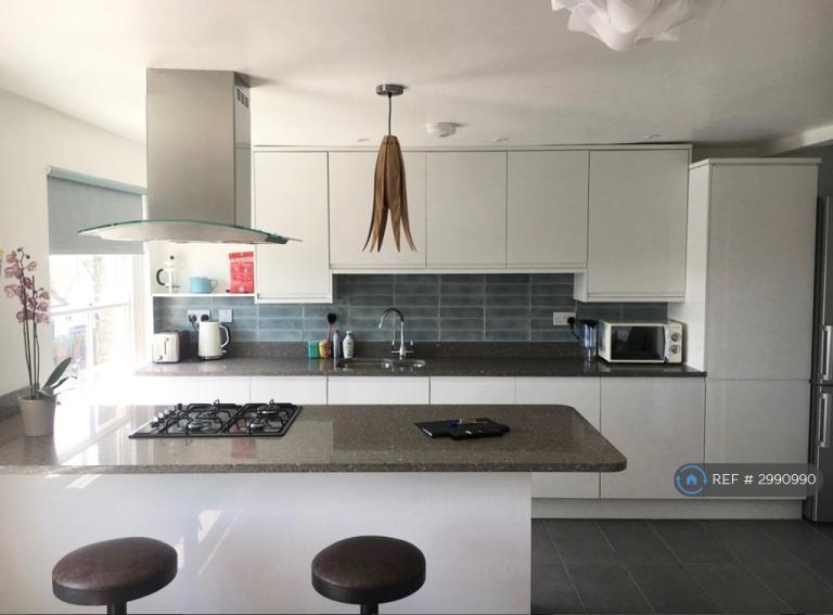 1 bedroom flat in Chesterton Road, Cambridge, CB4 (1 bed) (#2990990)