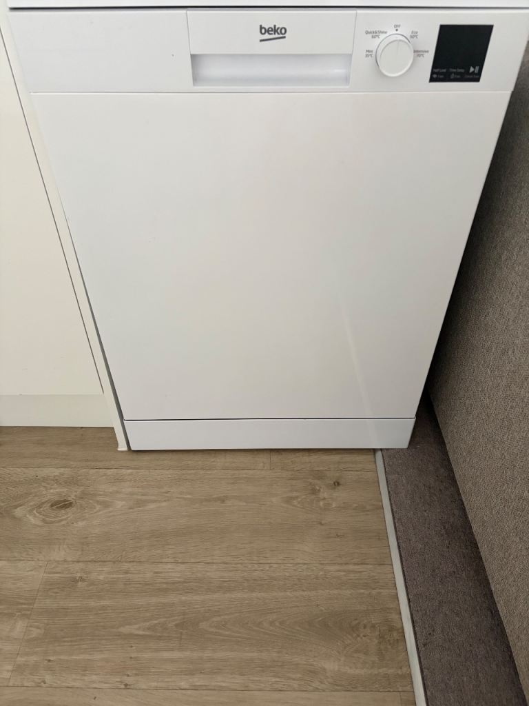 Beko full size dishwasher as new , E rated 18 months old