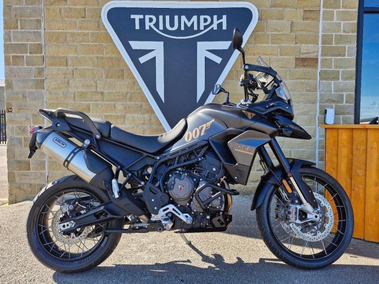 2022 Triumph Tiger 900 Rally PRO BOND EDITION with Goodies