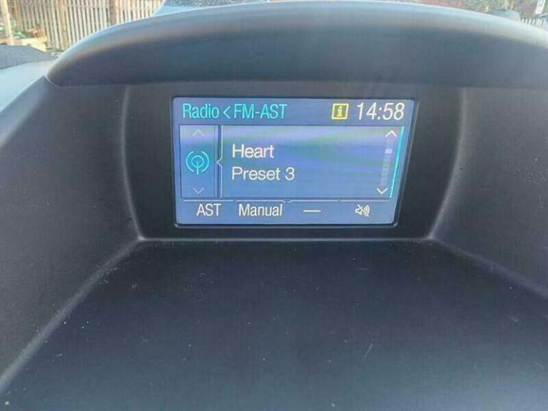 2015 Ford Fiesta 1.25 Zetec Euro 6 3dr HATCHBACK Petrol Manual