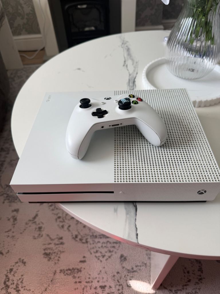 Xbox One x Console with Controller and Call of Duty Games