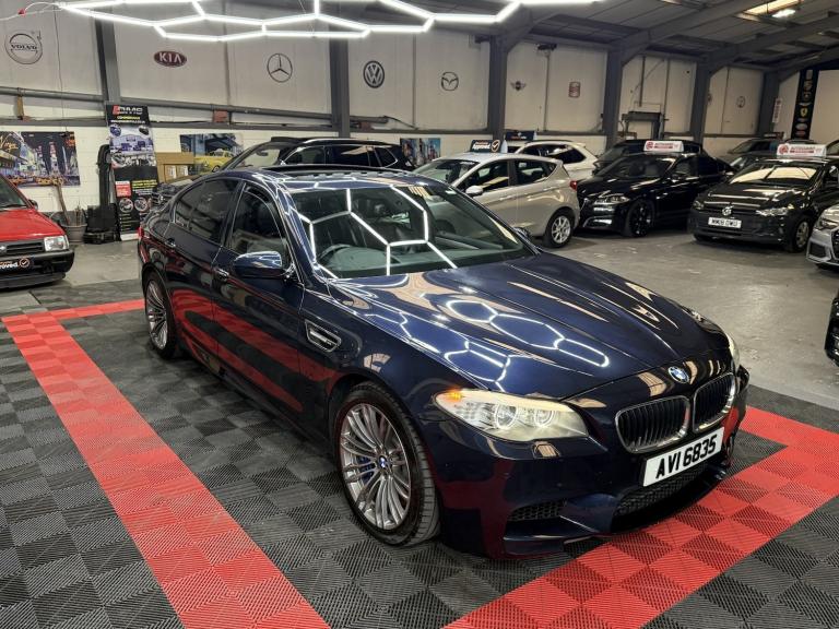 BMW M5 4.4 M5 Saloon 2011