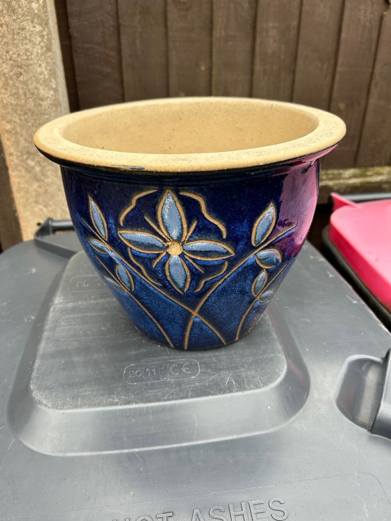 Flower pot glazed