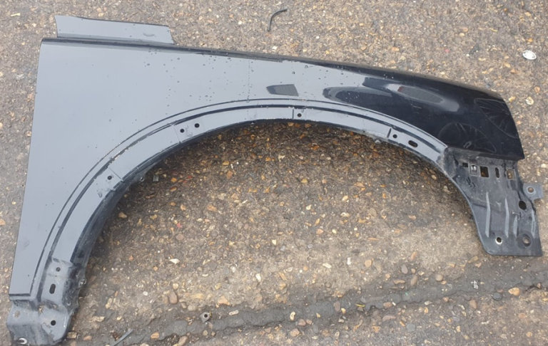 Volvo XC90 Right Side Front Wing Black 2009