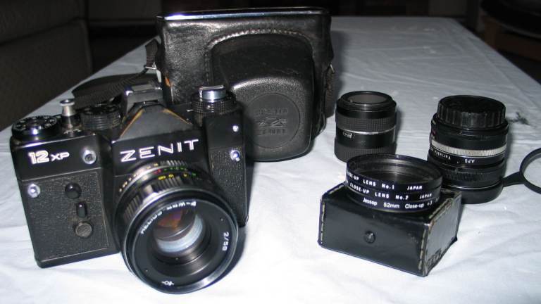 Zenith 12XP 35mm SLR Camera