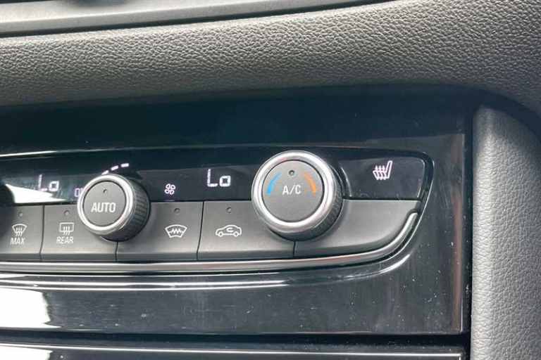 2023 Vauxhall Grandland 1.2 Turbo Ultimate 5dr HATCHBACK PETROL Manual