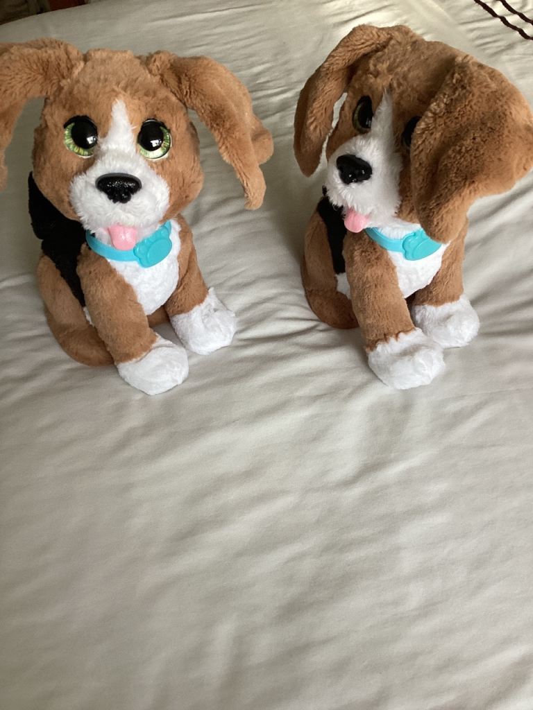 FurReal Friends Chatty Barking Beagle Puppy Dog,