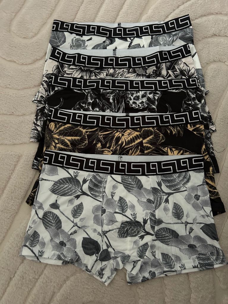 Pack of 5 new boxers size m