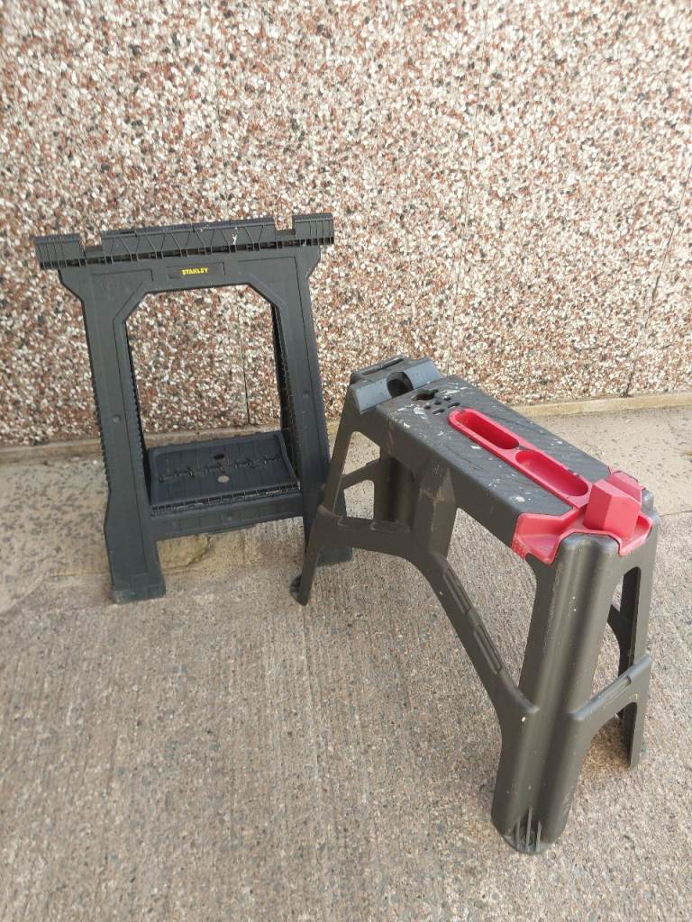 Sawhorse stands