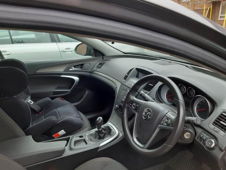 1.8 Petrol Vauxhall Insignia - Long MOT