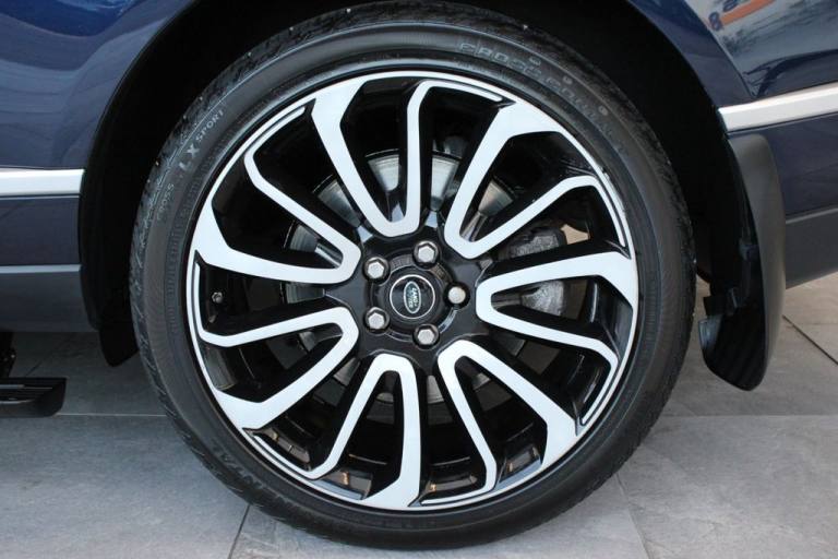 2015 Land Rover Range Rover 4.4 SD V8 Autobiography SUV 5dr Diesel Auto 4WD Euro 5 (339 ps) ESTAT...