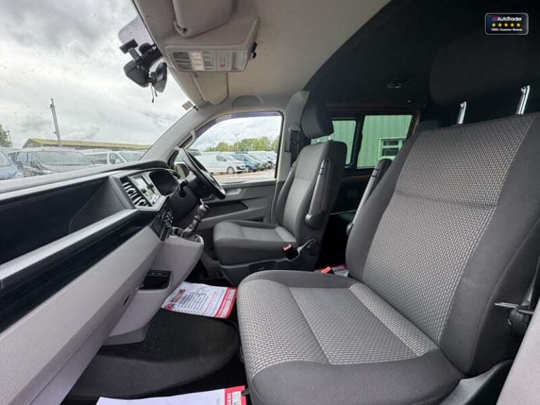 2023 Volkswagen Transporter Crew Cab LWB L2H1 T32 Tdi Kombi Highline Air Con Cam EURO 6 NO VAT Cr...