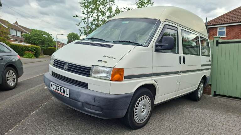 VW Transporter T4 Hi-top Campervan 