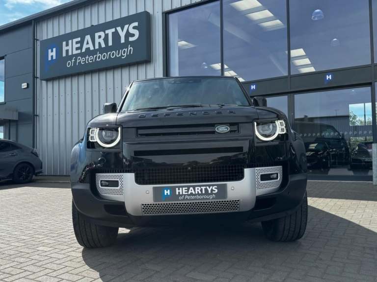 2023 Land Rover Defender 3.0 D250 Hard Top SE Auto PANEL VAN DIESEL Automatic