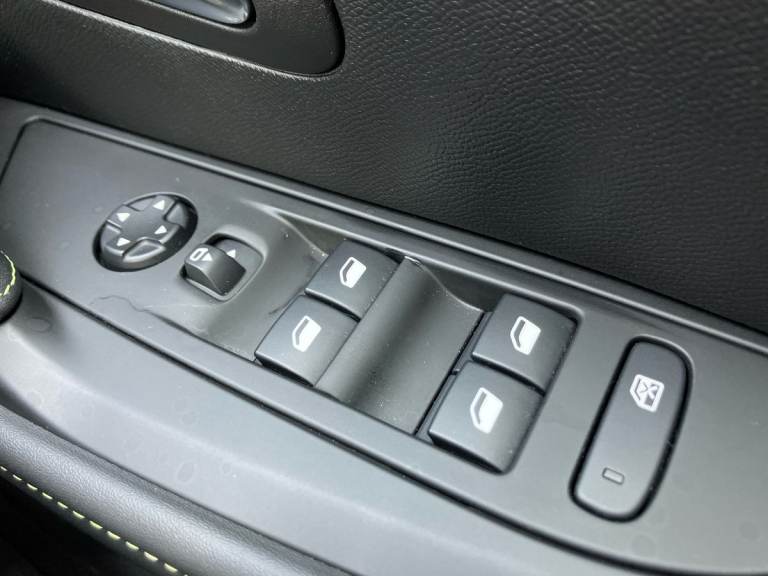 2023 Peugeot 208 1.2 PureTech 100 GT 5dr Hatchback PETROL Manual