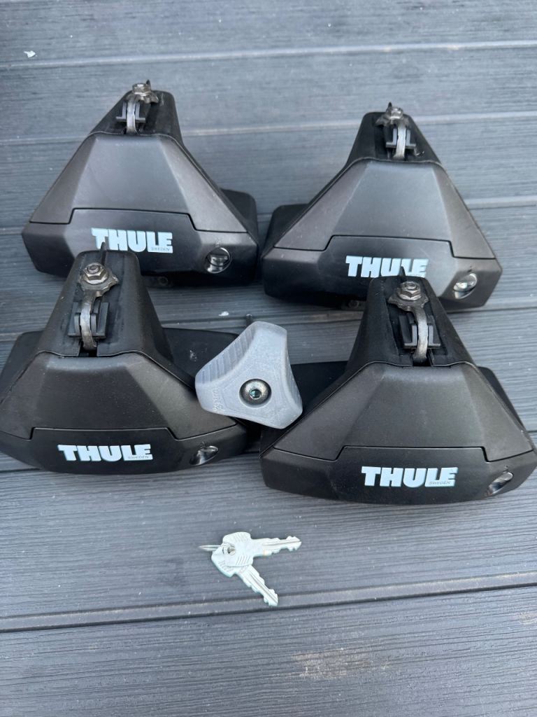 Thule Evo Clamp 710500 – Complete Set of Roof Bar Feet
