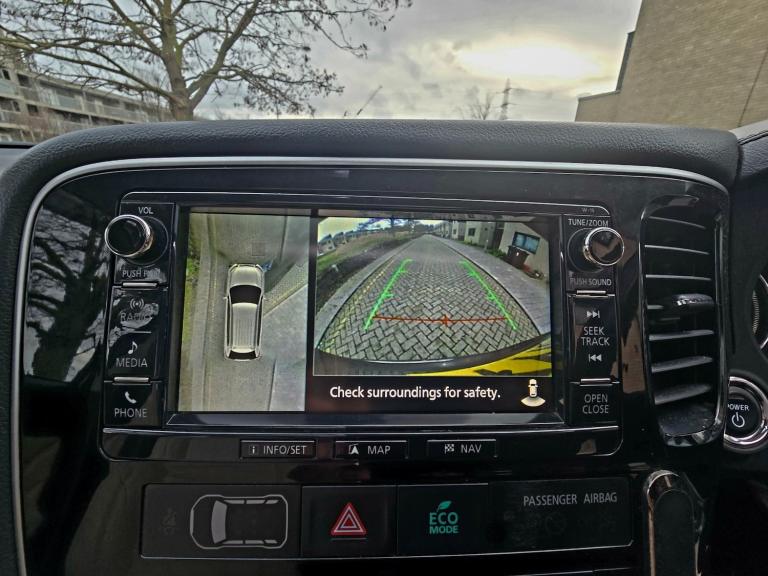 2018 Mitsubishi Outlander 2.0 PLUG-IN HYBRID 1YEAR MOT HPI CLEAR NEWLY SERVICED 3 MONTHS WARRANTY...