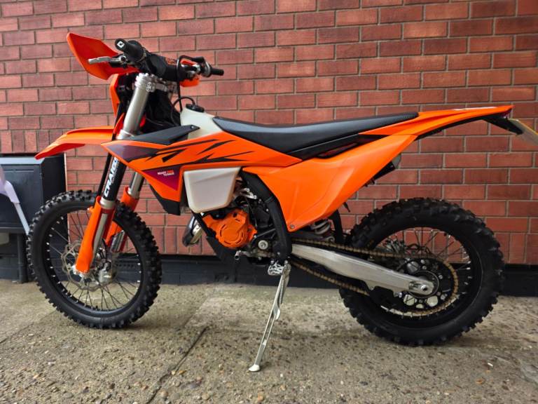 Ktm Xcw 125 enduro road legal 2026
