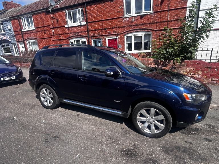 Mitsubishi, OUTLANDER, Estate, 7 seats, 2012, Manual, 2268 (cc), 5 doors 4WD