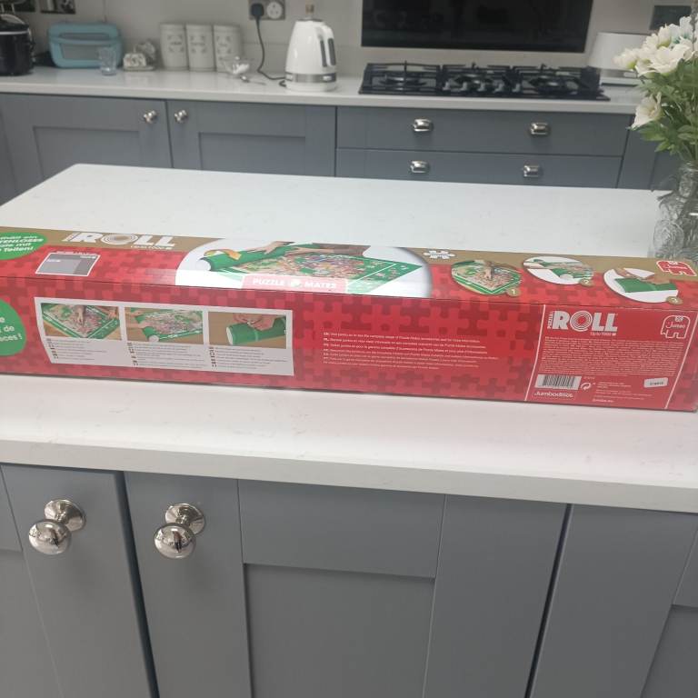 Large puzzle mat with jigsaw. Brand New. 