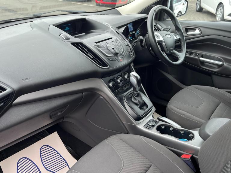 2014 Ford Kuga 2.0 TDCi Zetec 5dr Powershift HATCHBACK Diesel Automatic