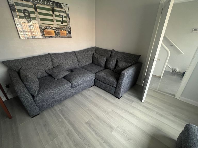 Corner suite 