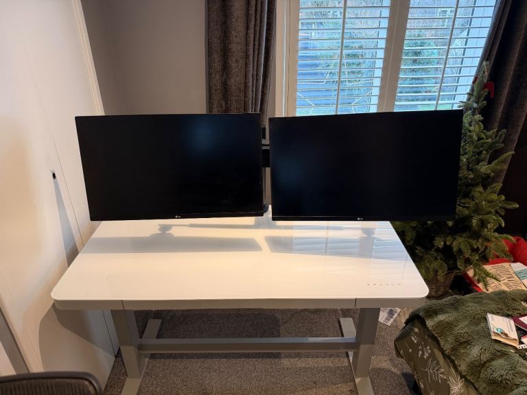 Electronic Office Desk and Monitors 