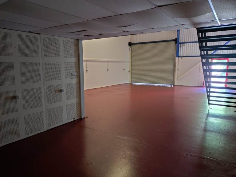 Industrial / Warehouse Unit To Let &ndash; 2,271 Sq Ft; Mountain Ash