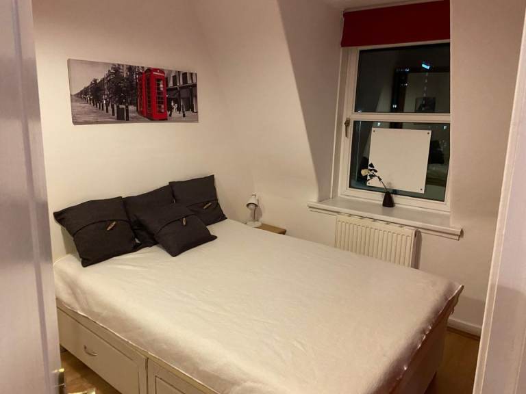 Fully furnished 2 beds in the city centre