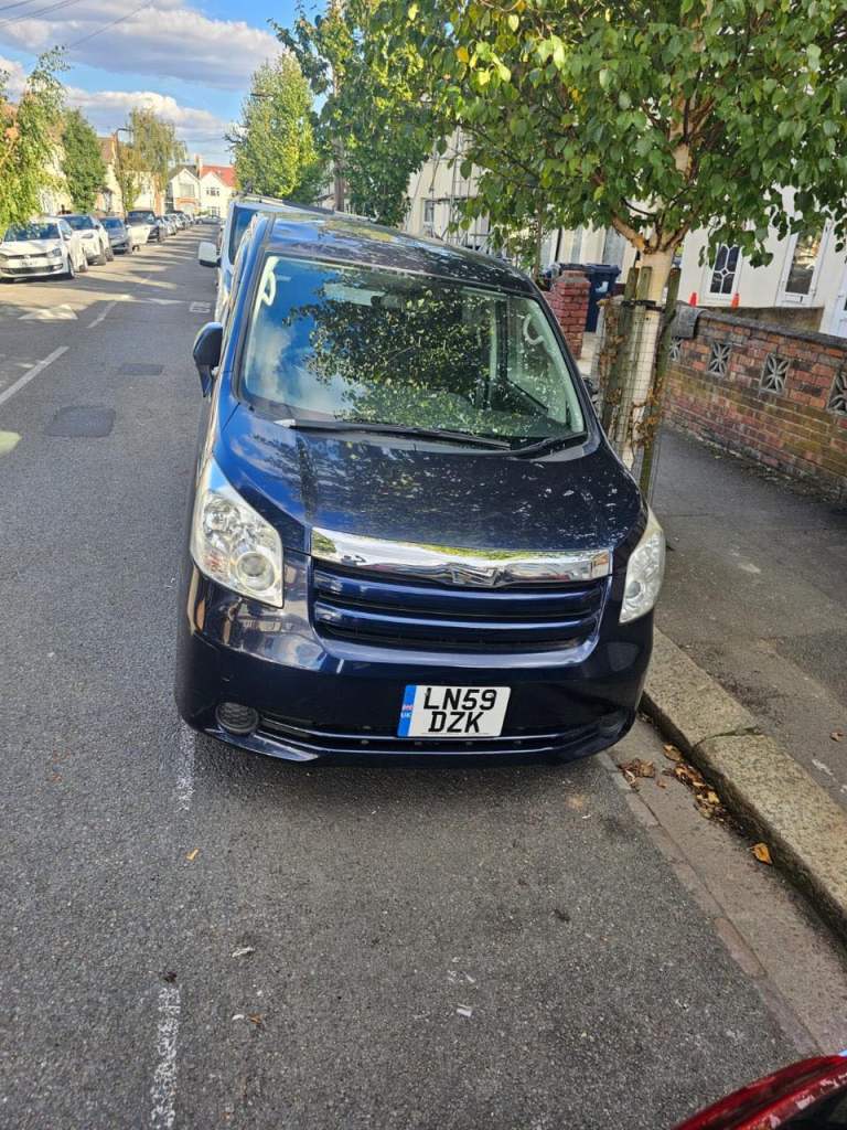 ToyotaNoah 7 seater , 2009, 1980 (cc) Automatic 