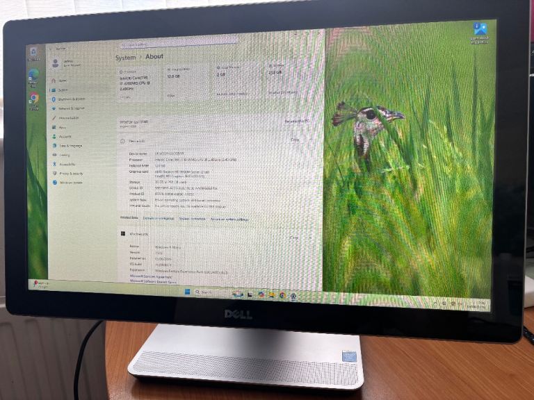 Dell All-in-One PC i7, 12GB RAM, Windows 11 – Good Condition