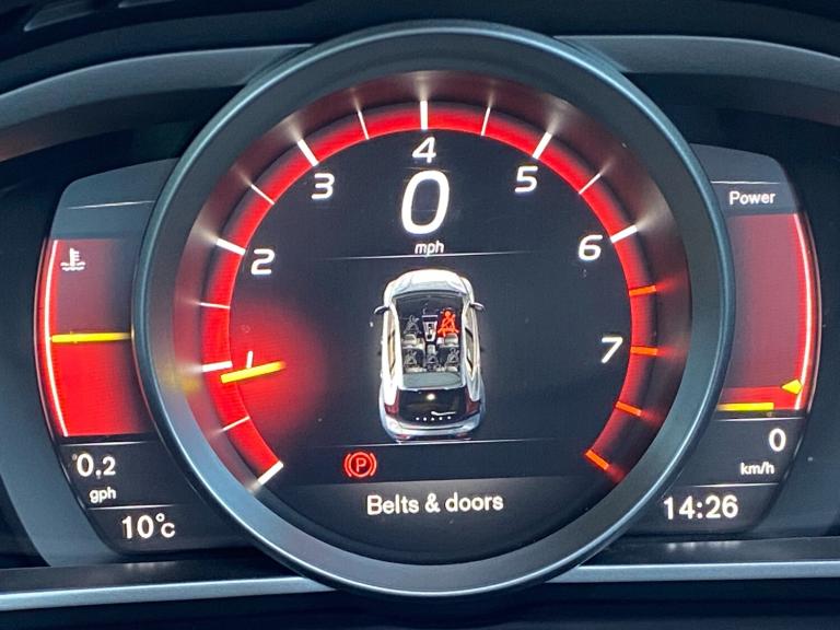 2018 Volvo V40 T3 [152] Inscription 5dr - Sat Nav &amp; Rear Camera &amp; Heated Seats HATCHBACK ...