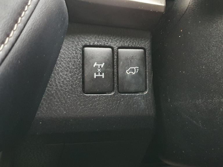 2013 Toyota RAV4 2.2 D-4D Icon SUV 5dr Diesel Manual 4WD Euro 5 (150 ps)