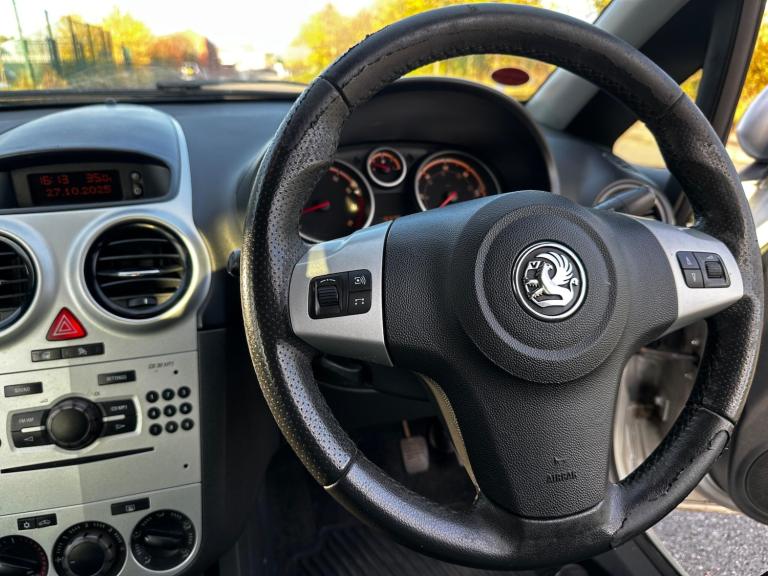 2009 Vauxhall Corsa 1.4i 16v SXi 5dr HATCHBACK Petrol Manual