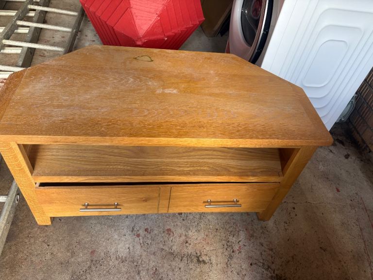 Oak corner tv unit 