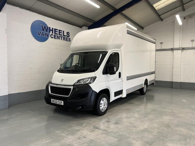 2022 Peugeot Boxer Boxer  Luton 0.0  Diesel Luton Diesel Manual