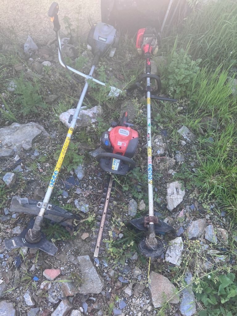 2 petrol strimmers & hedge trimmer