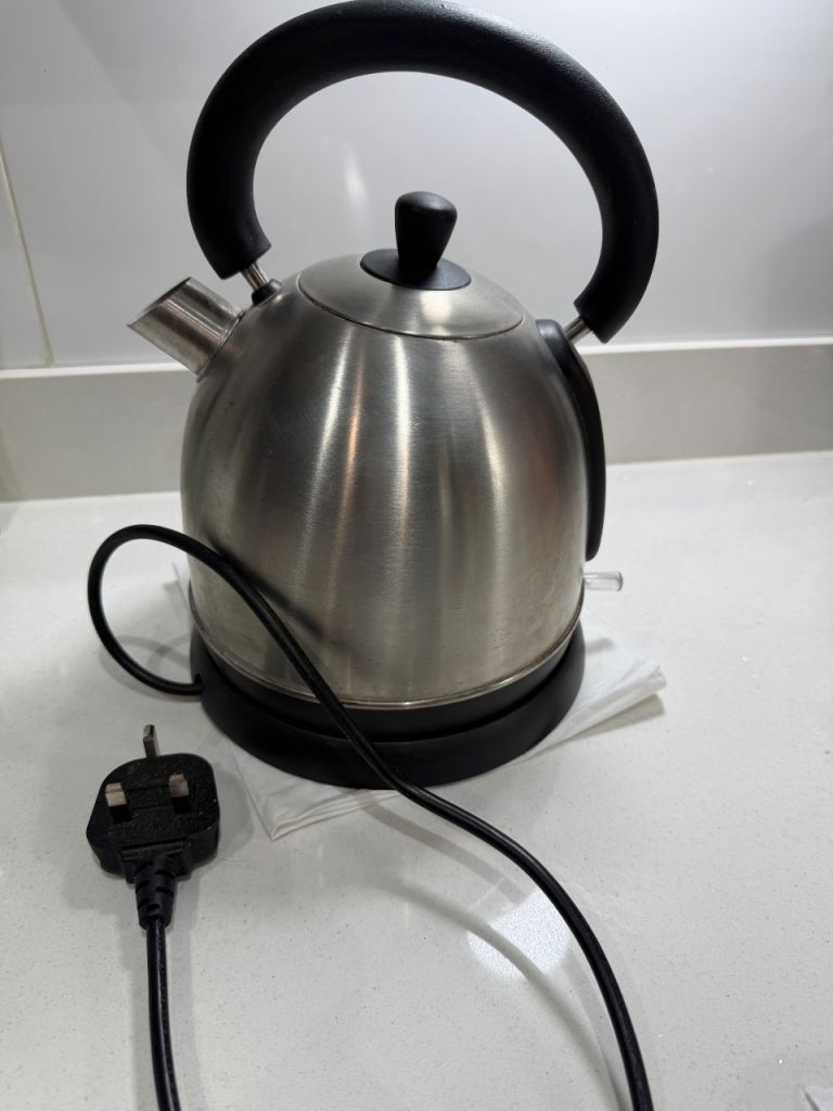 Homebase Electric Kettle – Silver - £5 (Wallisdown)