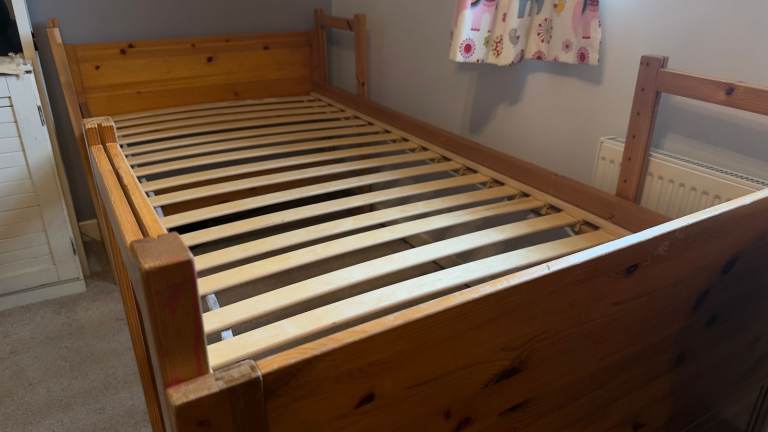 Solid pine single bed