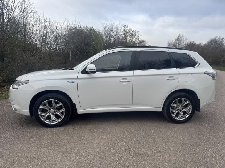 MITSUBISHI OUTLANDER 2.0 h 12kWh GX4hs 2014