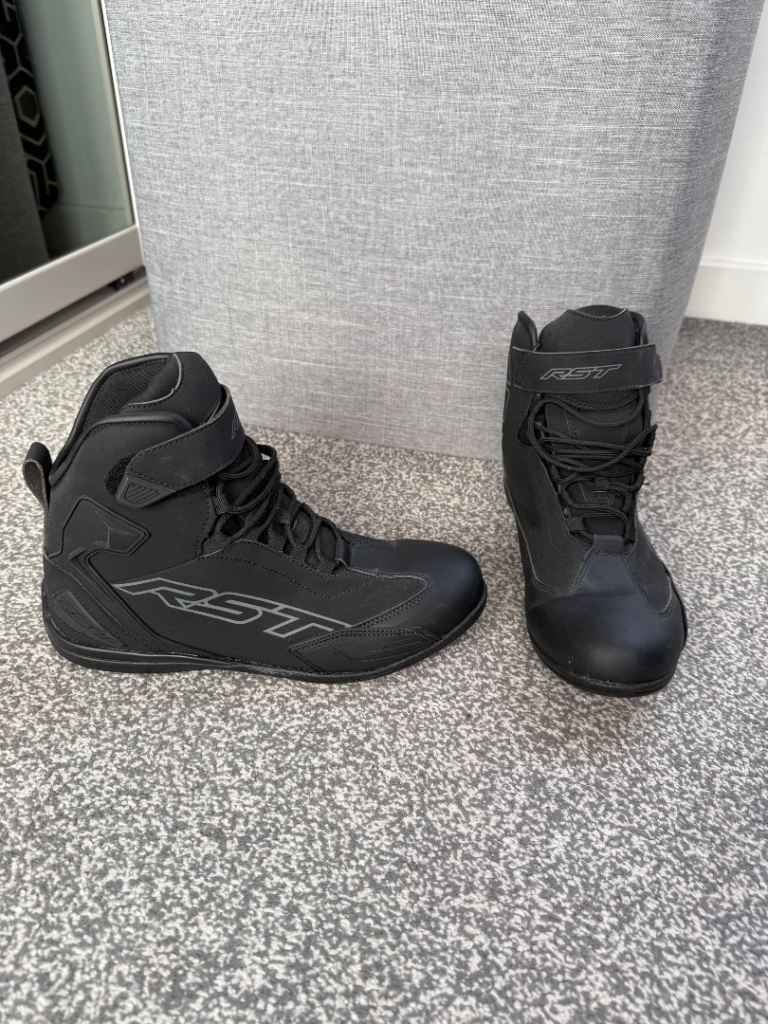 RST Sabre boots