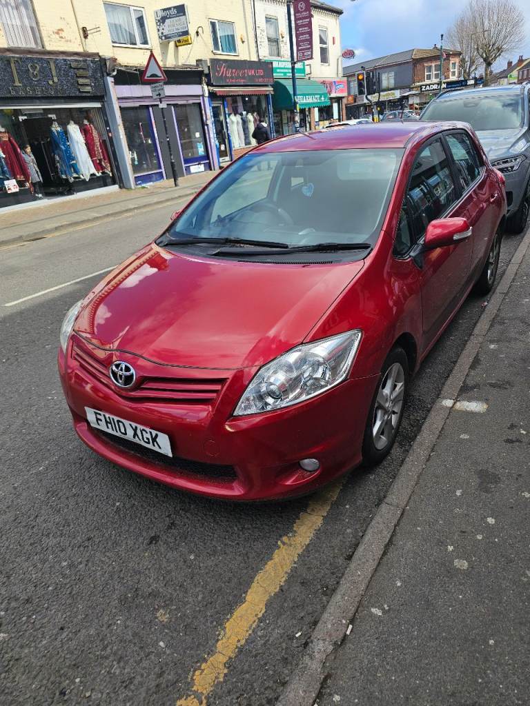 ΤΟΥΟΤΑ  AURIS VVT-I TR  Red  2010 