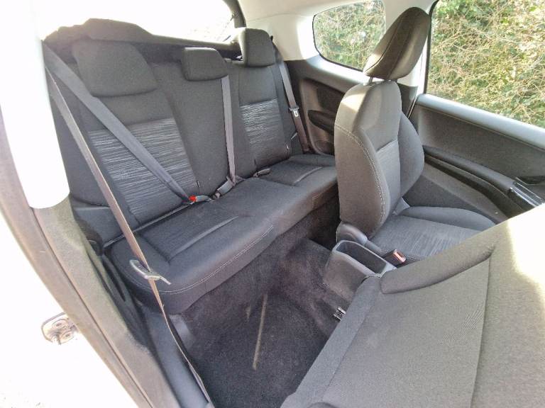 2014 Peugeot 208 1.4 diesel £20 tax 50k miles