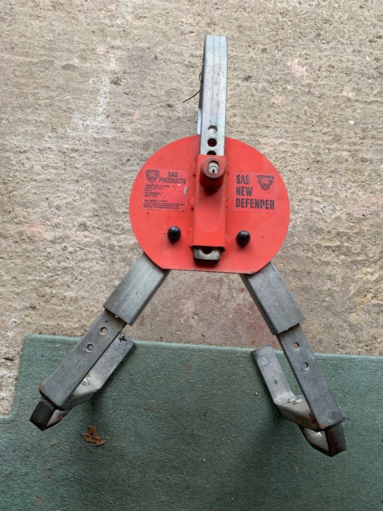 Wheel clamp