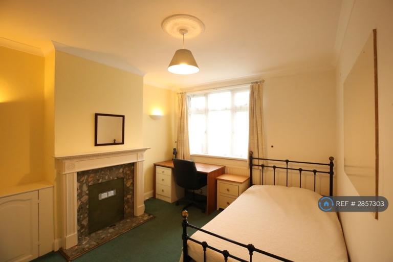 1 bedroom in Burgess Road, Southampton, SO16 (#2857303)