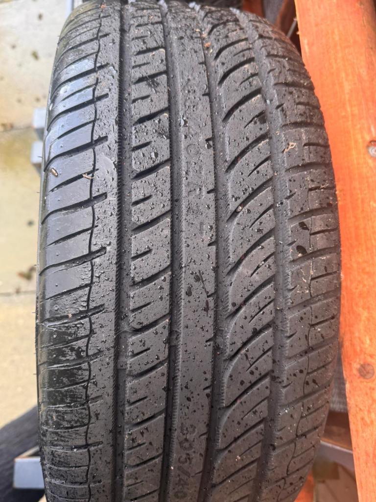 Vauxhall Astra 4 stud alloy wheels 17 inch